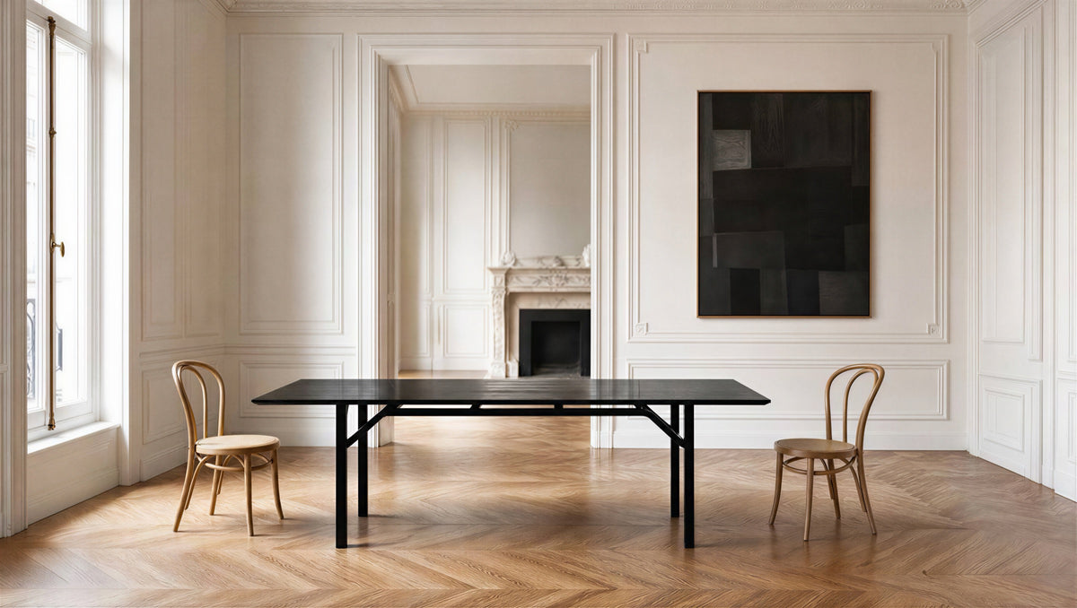 The Héraclite table in a Haussmann-era interior
