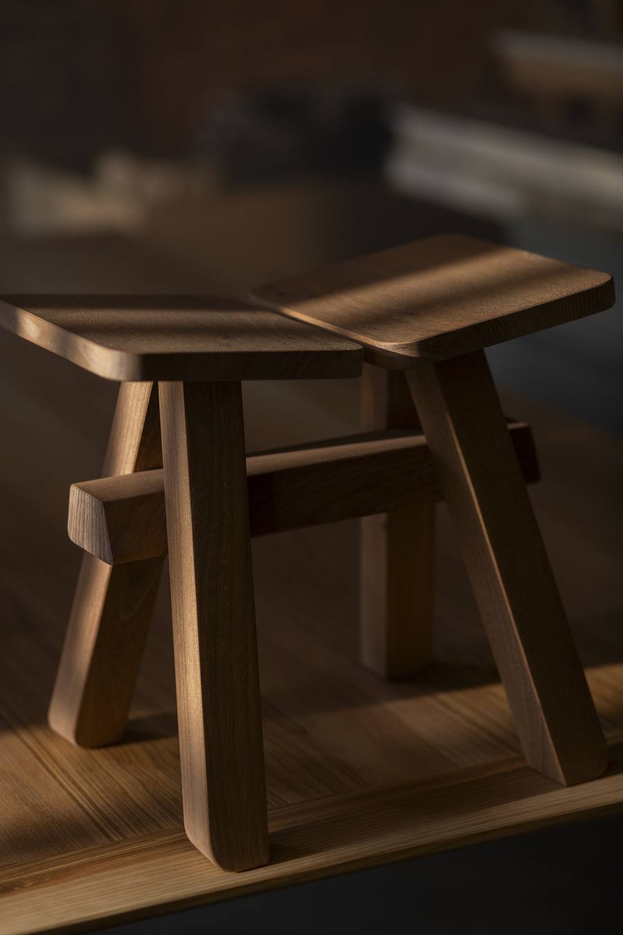 Zhuangzi, tabouret bas, L 35 × l 27 cm, h 32 cm