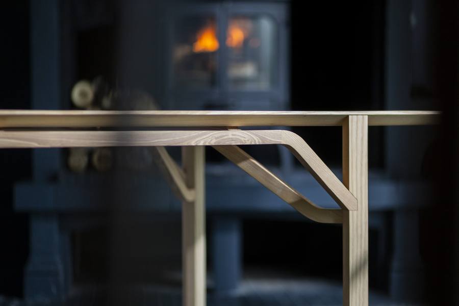 Héraclite, table de repas, 230 × 90 cm, h 75 cm