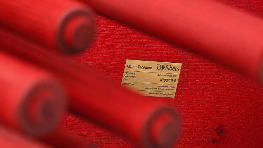 Madame Taconeo, two-seater bench, Ash Luminous Red, 105 × 30 cm, h 45 cm