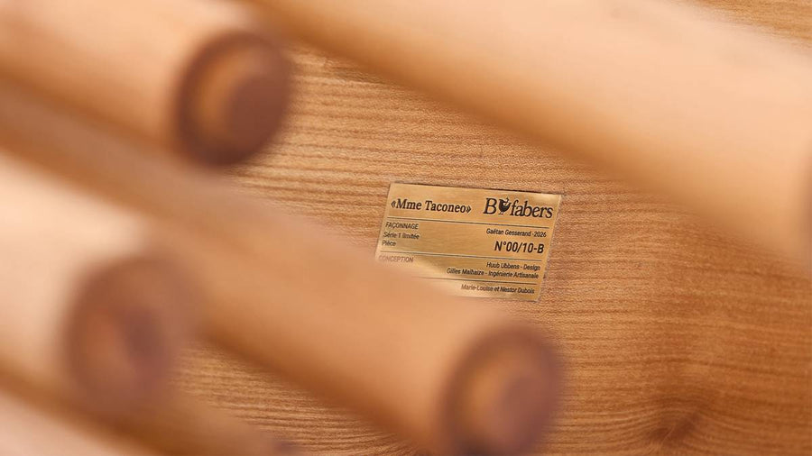 Madame Taconeo, two-seater bench, Oak Intense Natural, 105 × 30 cm, h 45 cm