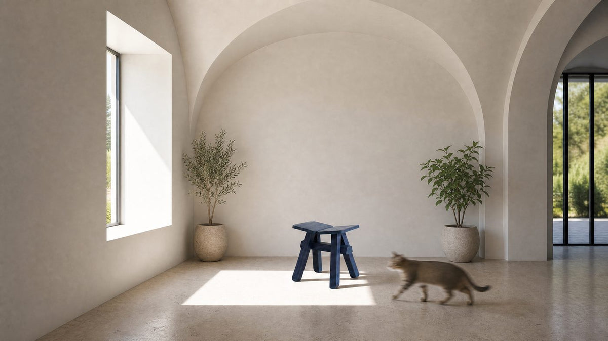 Zhuangzi, low stool, in situ, L 35 × W 27 cm, h 32 cm