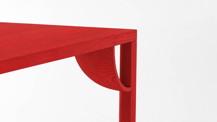 Séléné, square dining table, Ash Luminous Red, 140 × 140 cm, h 75 cm