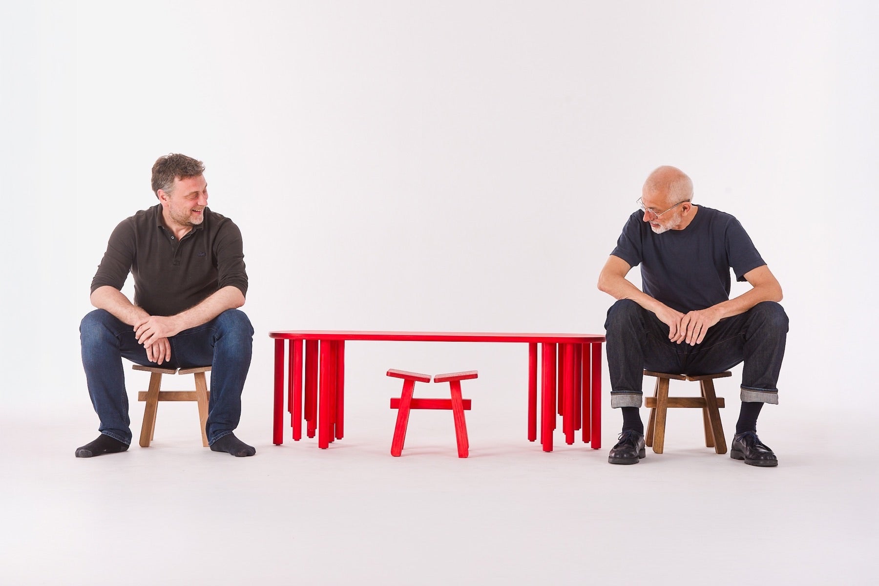 Banquette Madame Taconéo – Frêne & Tabouret Zhuangzi – Chêne, Frêne et Noyer