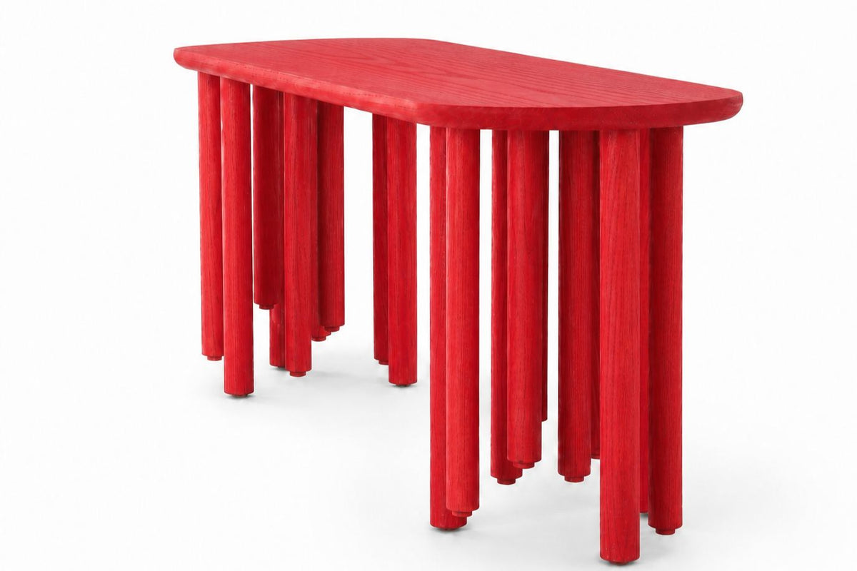 Madame Taconeo, two-seater bench, red, studio